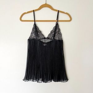NEW Victoria's Secret Black Lace Pleated Cami S